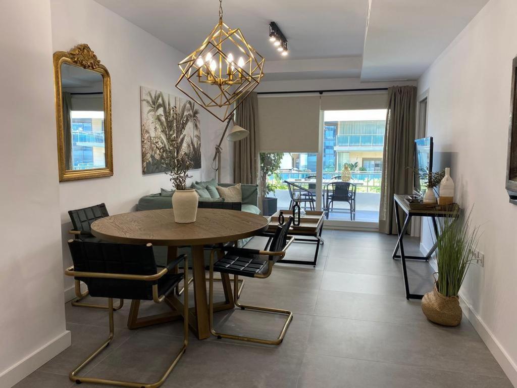Roy Boston Marbella By Florentia Homes Exteriör bild