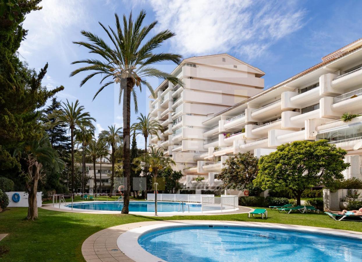Roy Boston Marbella By Florentia Homes Exteriör bild